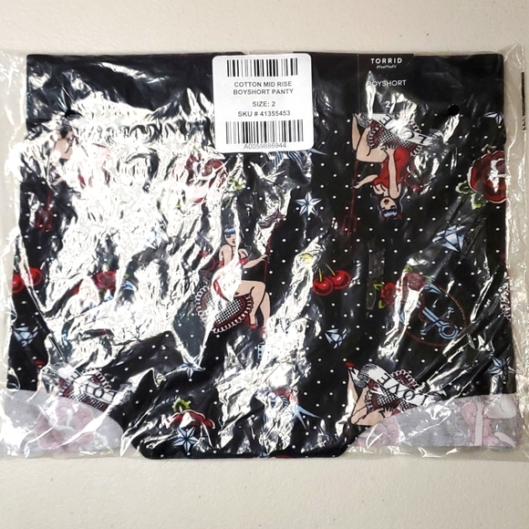 ♥️NWT VINTAGE TORRID BOYSHORT PANTY LOVERS TATTOO HEART PINUP PRINT SIZE 2X - Picture 4 of 10
